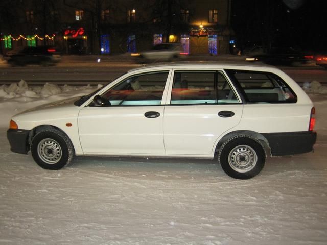 2002 Mitsubishi Libero
