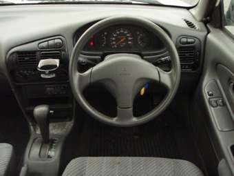 2002 Mitsubishi Libero Pictures