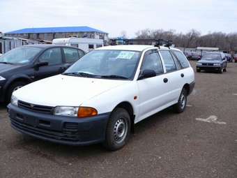2002 Mitsubishi Libero Pictures