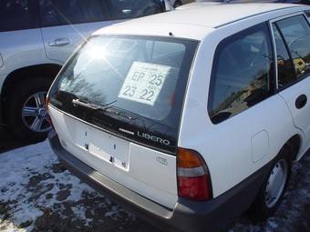 2002 Mitsubishi Libero Photos