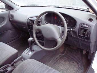 2002 Mitsubishi Libero Photos