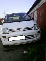 2000 Mitsubishi Minica Pictures