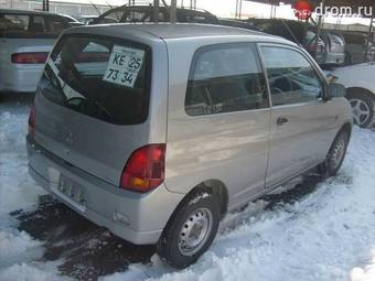 2003 Mitsubishi Minica Pics