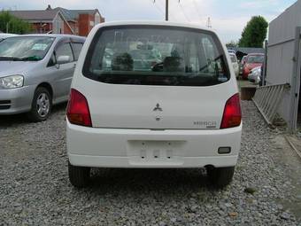 2003 Mitsubishi Minica Pictures