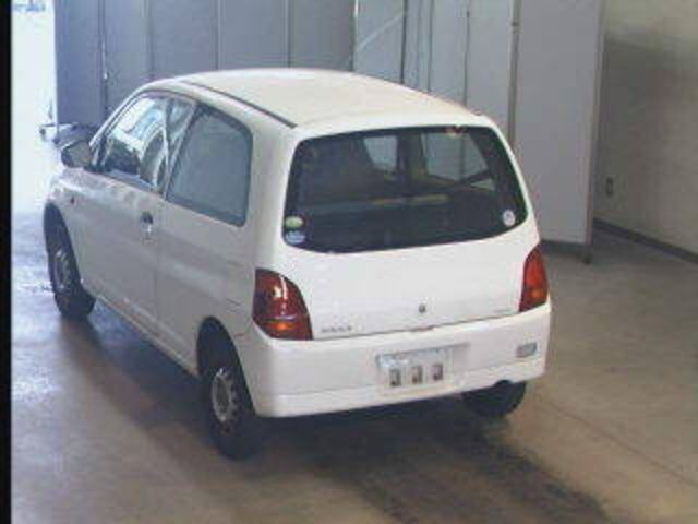 2004 Mitsubishi Minica