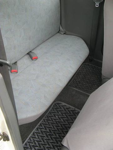 2004 Mitsubishi Minica