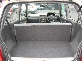 2004 Mitsubishi Minica Pics