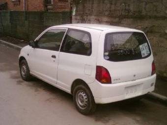 2004 Mitsubishi Minica Pics