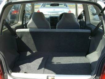 2004 Mitsubishi Minica Photos