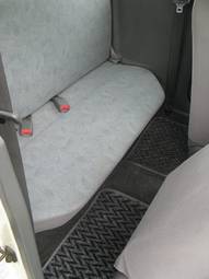 2004 Mitsubishi Minica Photos