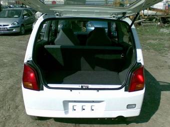 2004 Mitsubishi Minica Pics