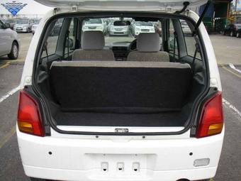 2005 Mitsubishi Minica Wallpapers