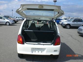 2005 Mitsubishi Minica Photos