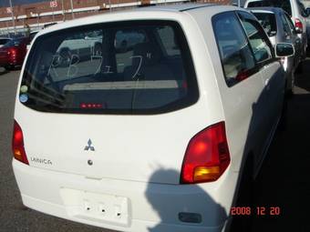 2005 Mitsubishi Minica Photos