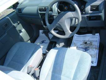 2005 Mitsubishi Minica Pictures