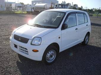 2006 Mitsubishi Minica Pictures