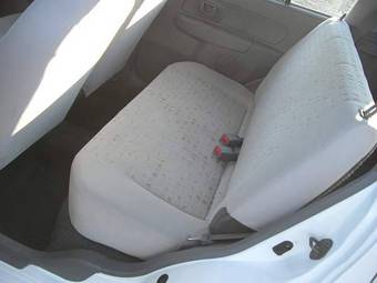 2006 Mitsubishi Minica Images