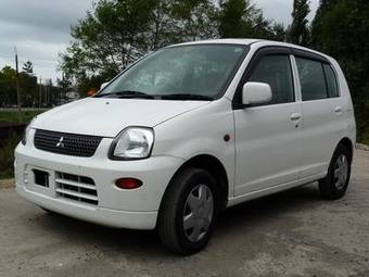 2006 Mitsubishi Minica Photos