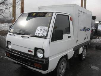 1990 Mitsubishi Minicab Pictures