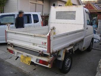 2001 Mitsubishi Minicab Pics