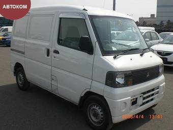 2002 Mitsubishi Minicab Pics