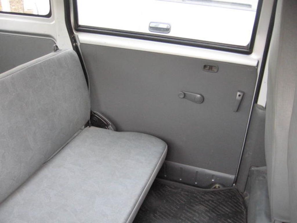 2003 Mitsubishi Minicab