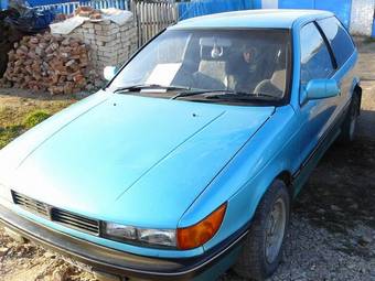 1988 Mitsubishi Mirage Pictures