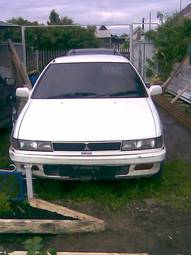 1988 Mitsubishi Mirage Pictures