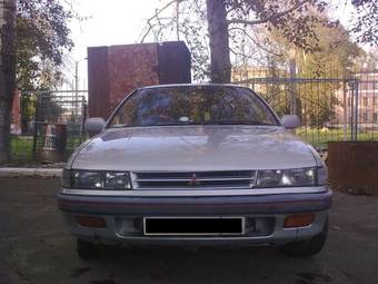 1988 Mitsubishi Mirage Pictures