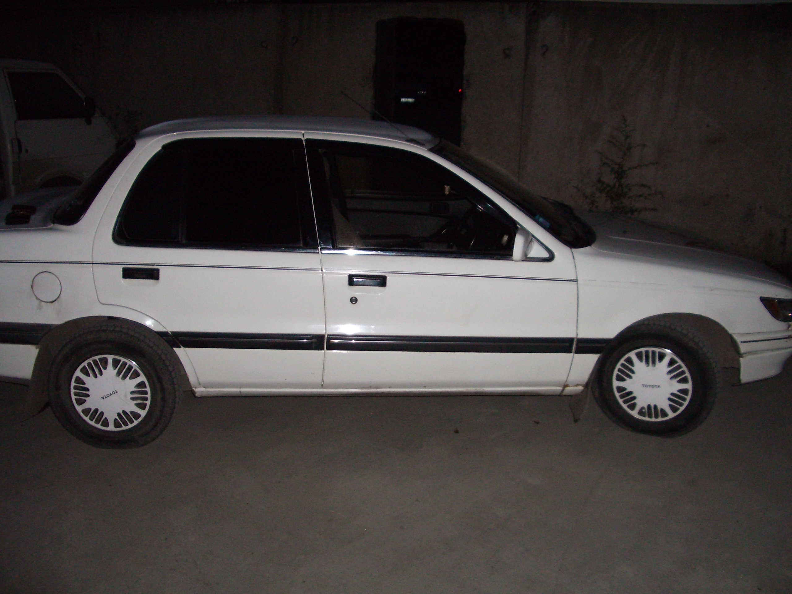 1990 Mitsubishi Mirage