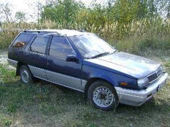 1991 Mitsubishi Mirage Pics