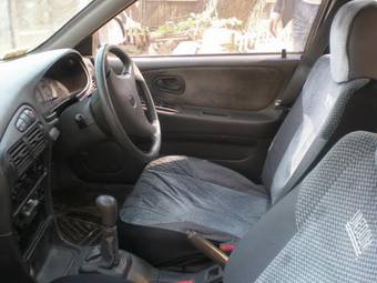 1992 Mitsubishi Mirage Pictures