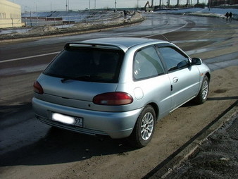 1993 Mitsubishi Mirage Pictures