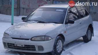 1993 Mitsubishi Mirage Photos