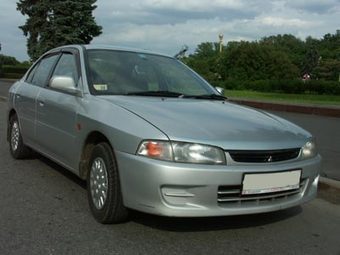 1995 Mitsubishi Mirage Photos
