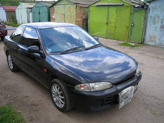1995 Mitsubishi Mirage Pictures