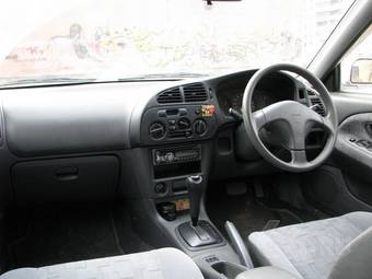 1996 Mitsubishi Mirage Photos