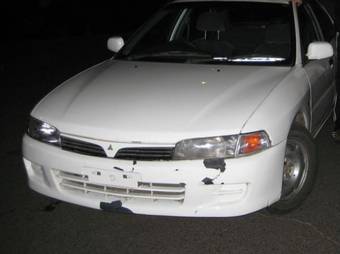 1997 Mitsubishi Mirage Photos