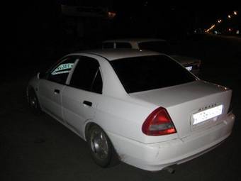 1997 Mitsubishi Mirage Photos