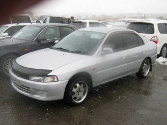 1997 Mitsubishi Mirage Pictures