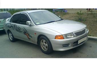 1998 Mitsubishi Mirage Photos