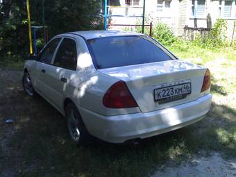 1998 Mitsubishi Mirage Photos