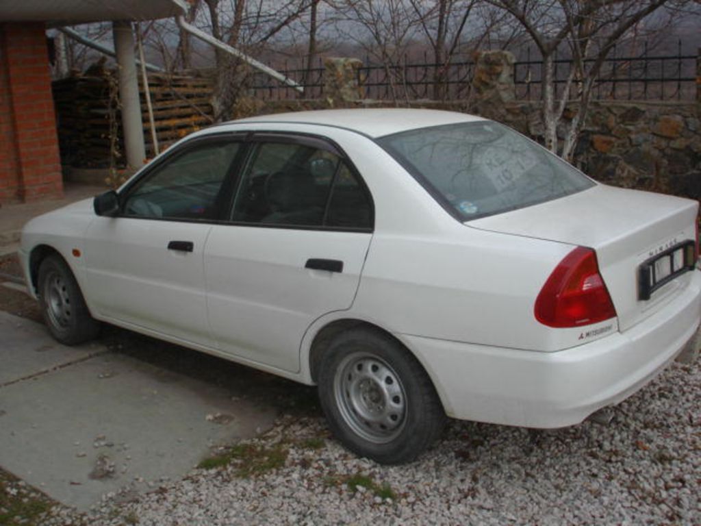 1999 Mitsubishi Mirage