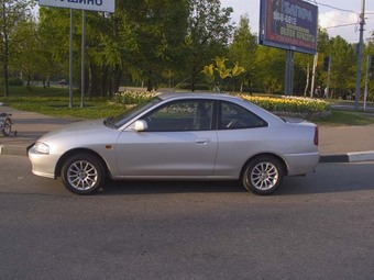 1999 Mitsubishi Mirage Pics