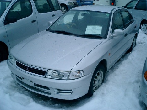 1999 Mitsubishi Mirage Pics