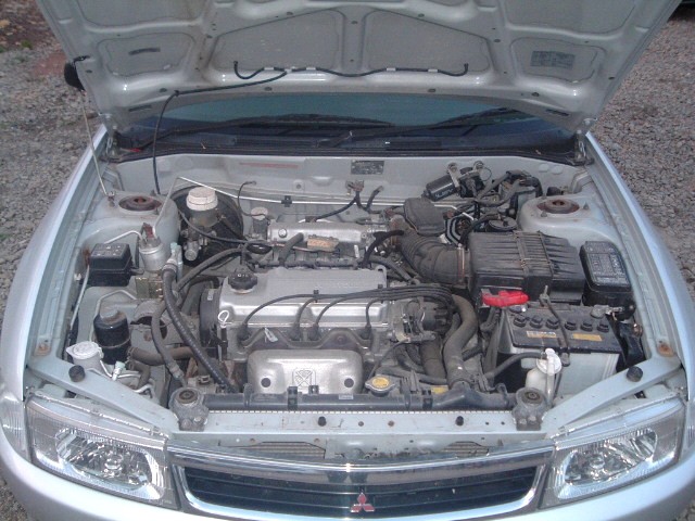 1999 Mitsubishi Mirage Pictures