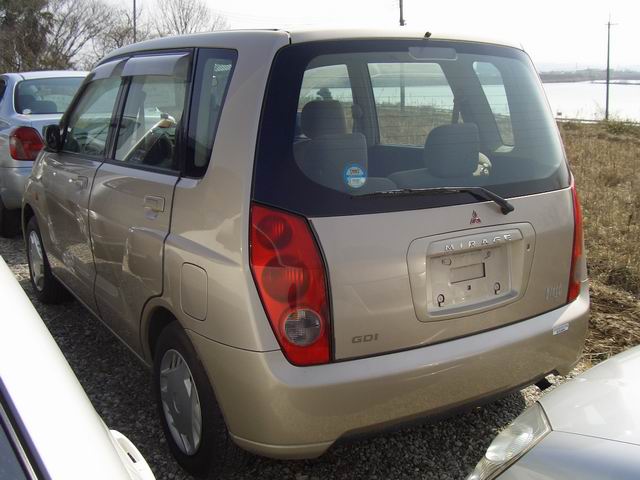 1999 Mitsubishi Mirage Pictures