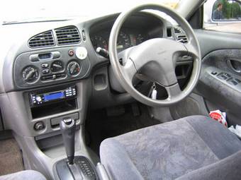 1999 Mitsubishi Mirage Pictures