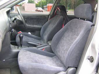 1999 Mitsubishi Mirage Pictures