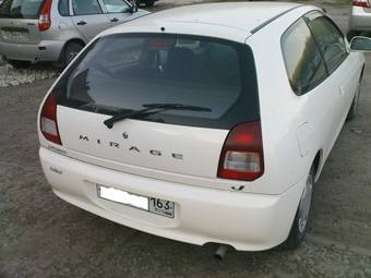 1999 Mitsubishi Mirage Pictures